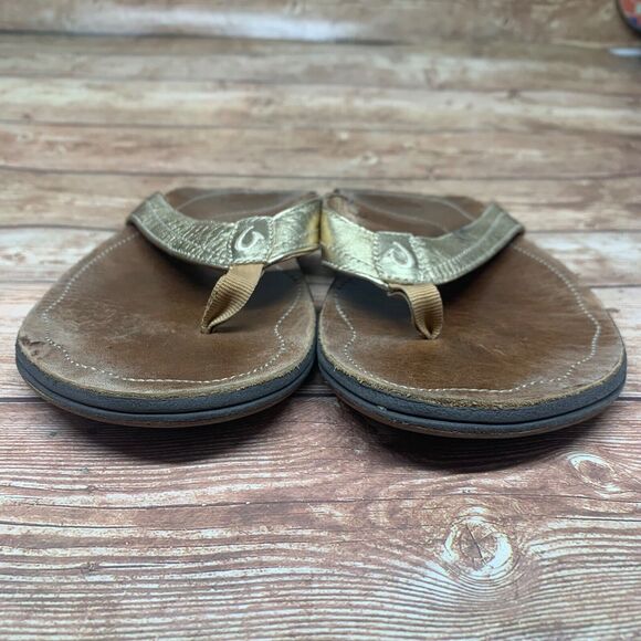 Olukai Kumu Brown Leather Gold Tone Strap Sandal Flip Flops Womens Size 8 EU 38 - Picture 7 of 11